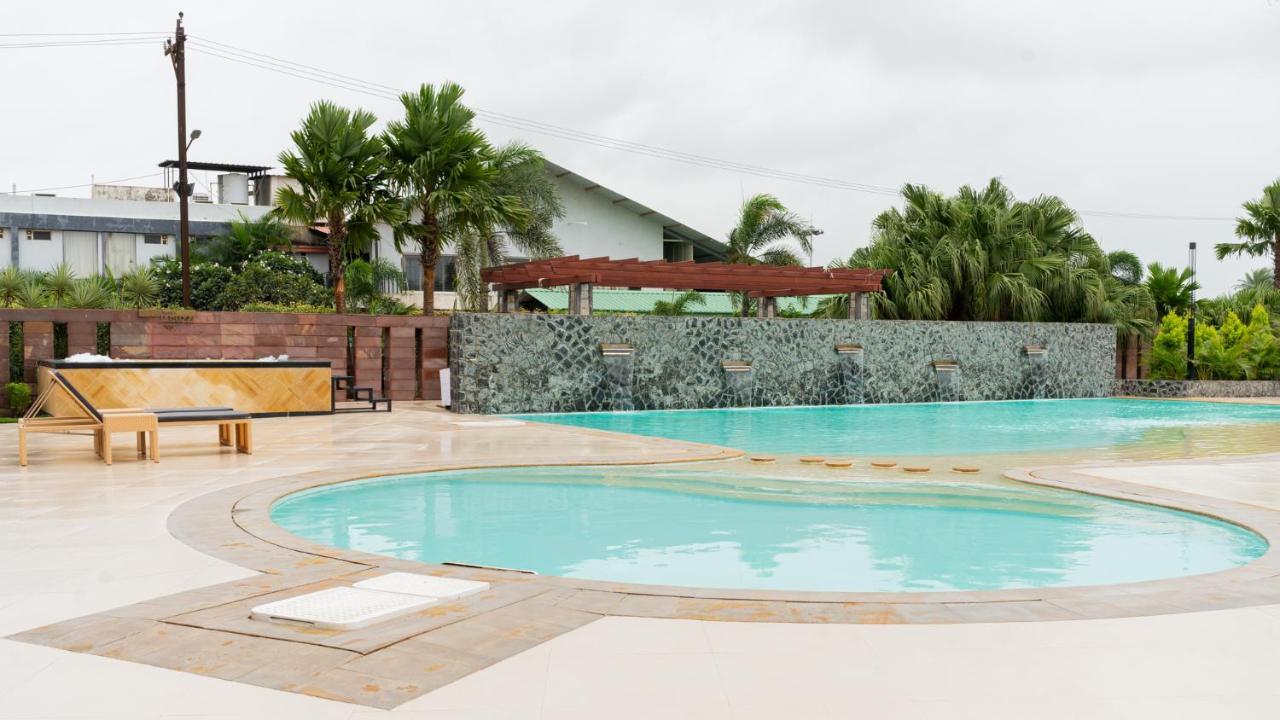 Monk'S Nirvanaa Hotel & Resort Indore Exterior photo