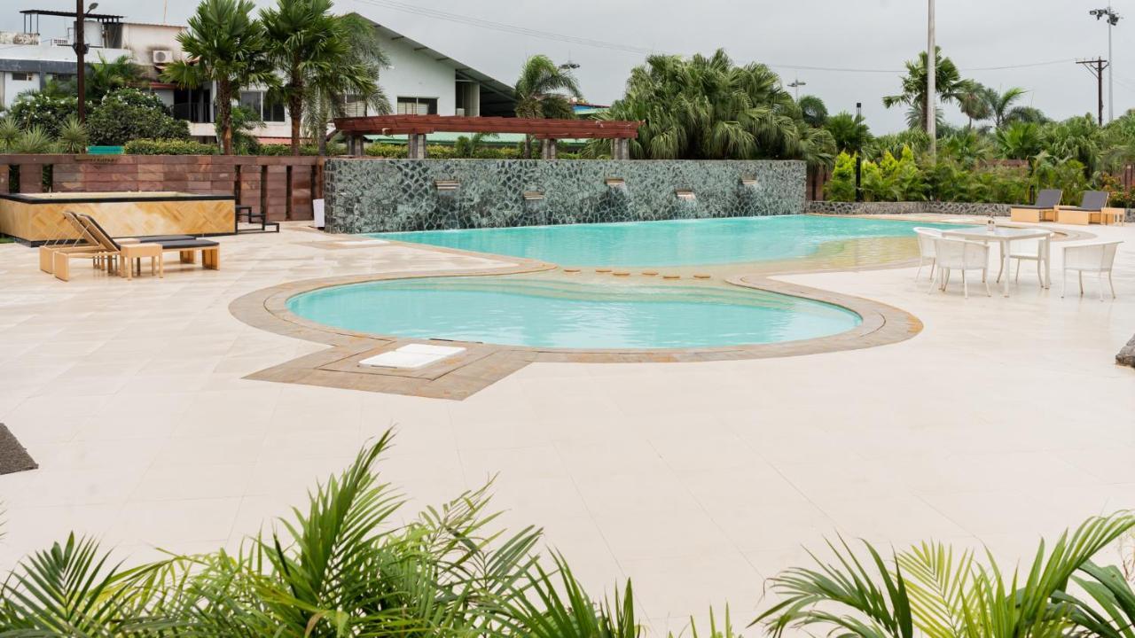Monk'S Nirvanaa Hotel & Resort Indore Exterior photo
