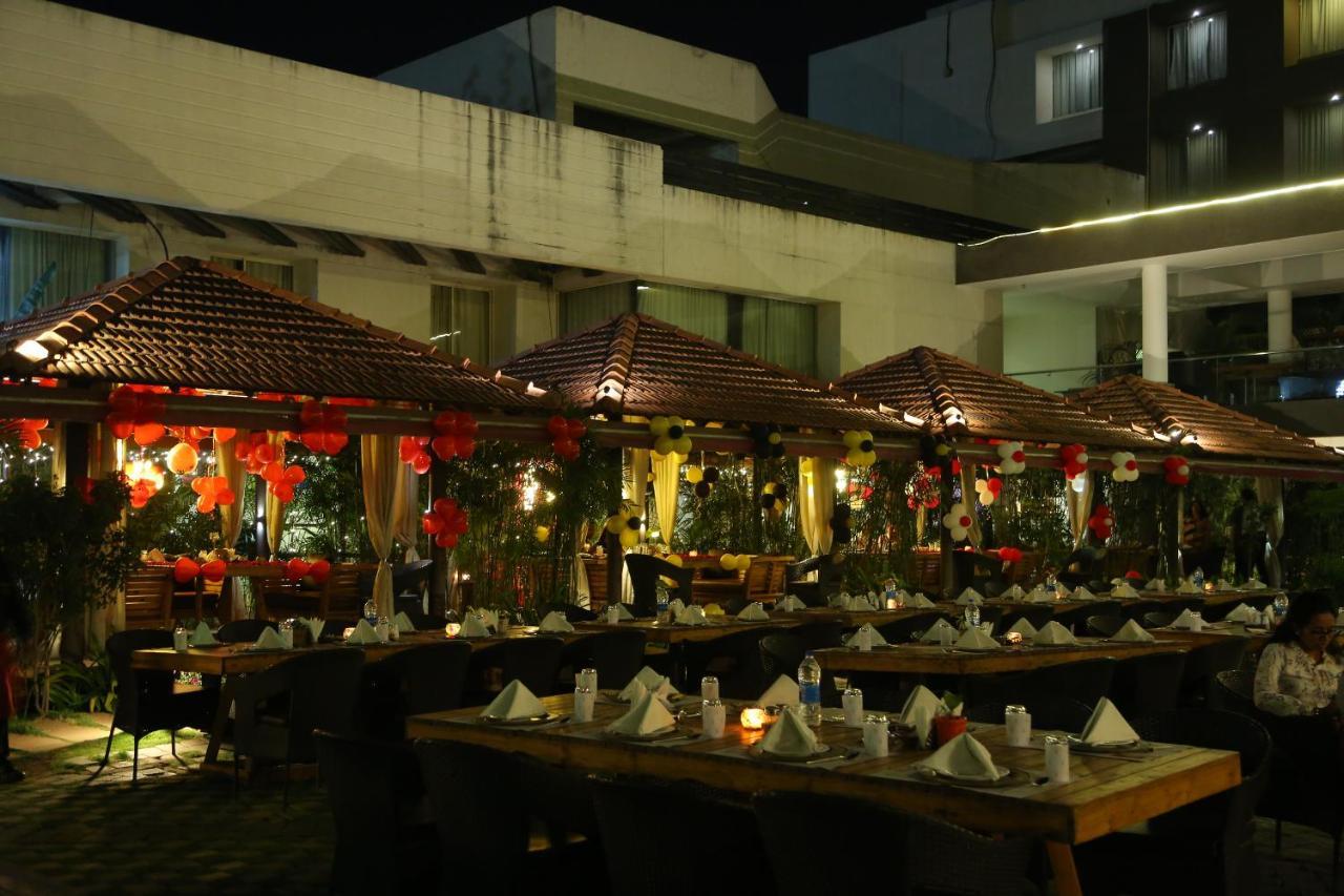 Monk'S Nirvanaa Hotel & Resort Indore Exterior photo
