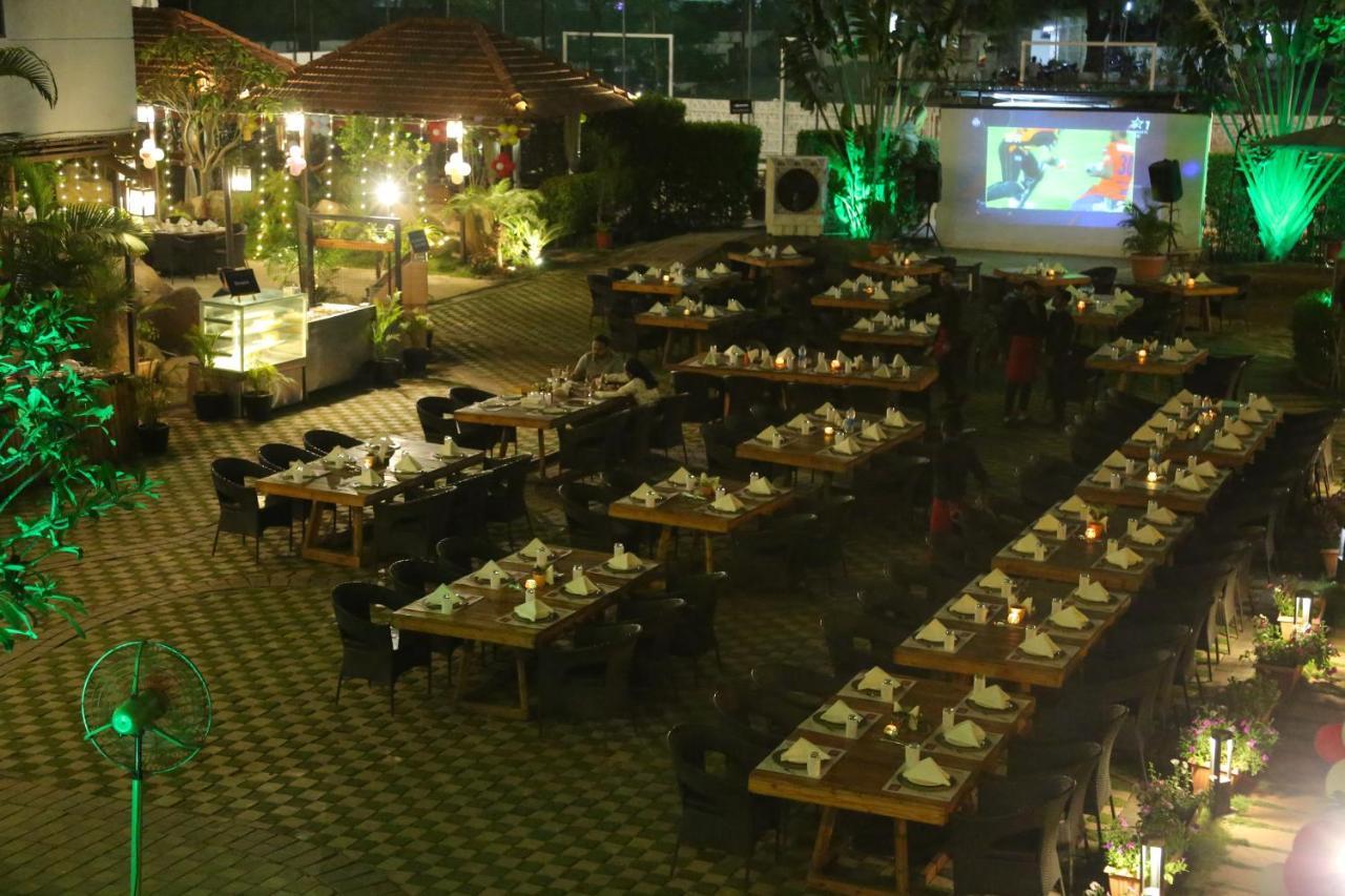 Monk'S Nirvanaa Hotel & Resort Indore Exterior photo