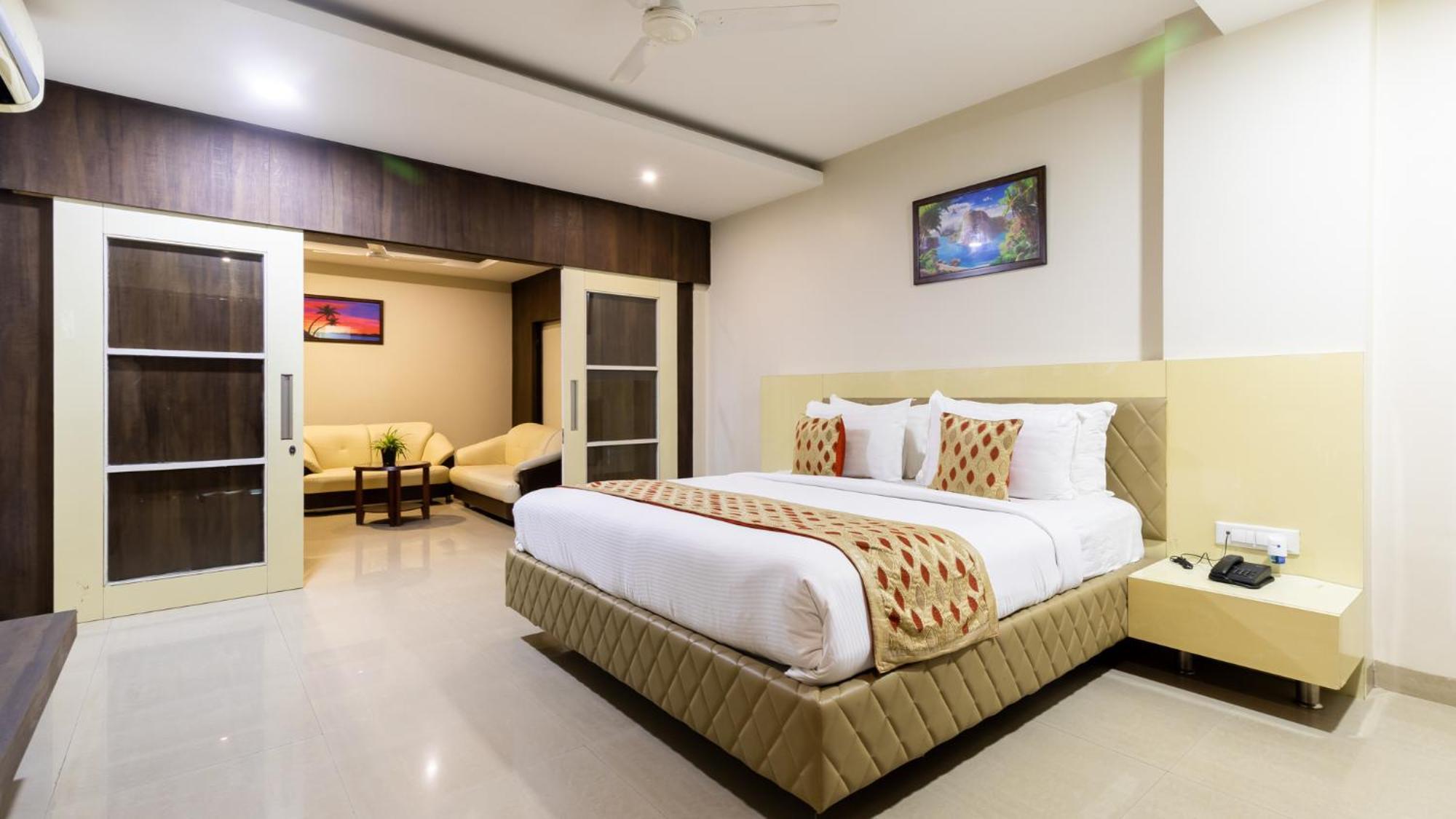 Monk'S Nirvanaa Hotel & Resort Indore Exterior photo